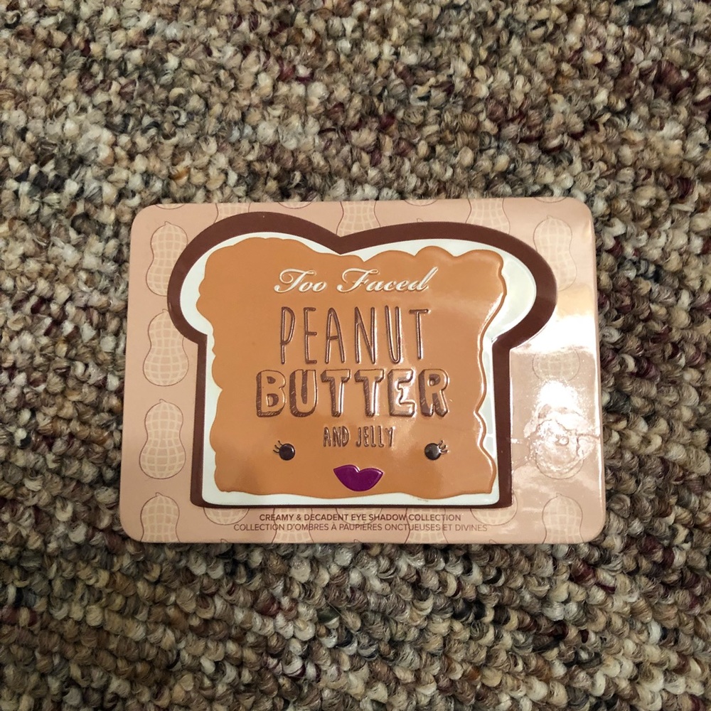 Too Faced Peanut Butter and Jelly Palette